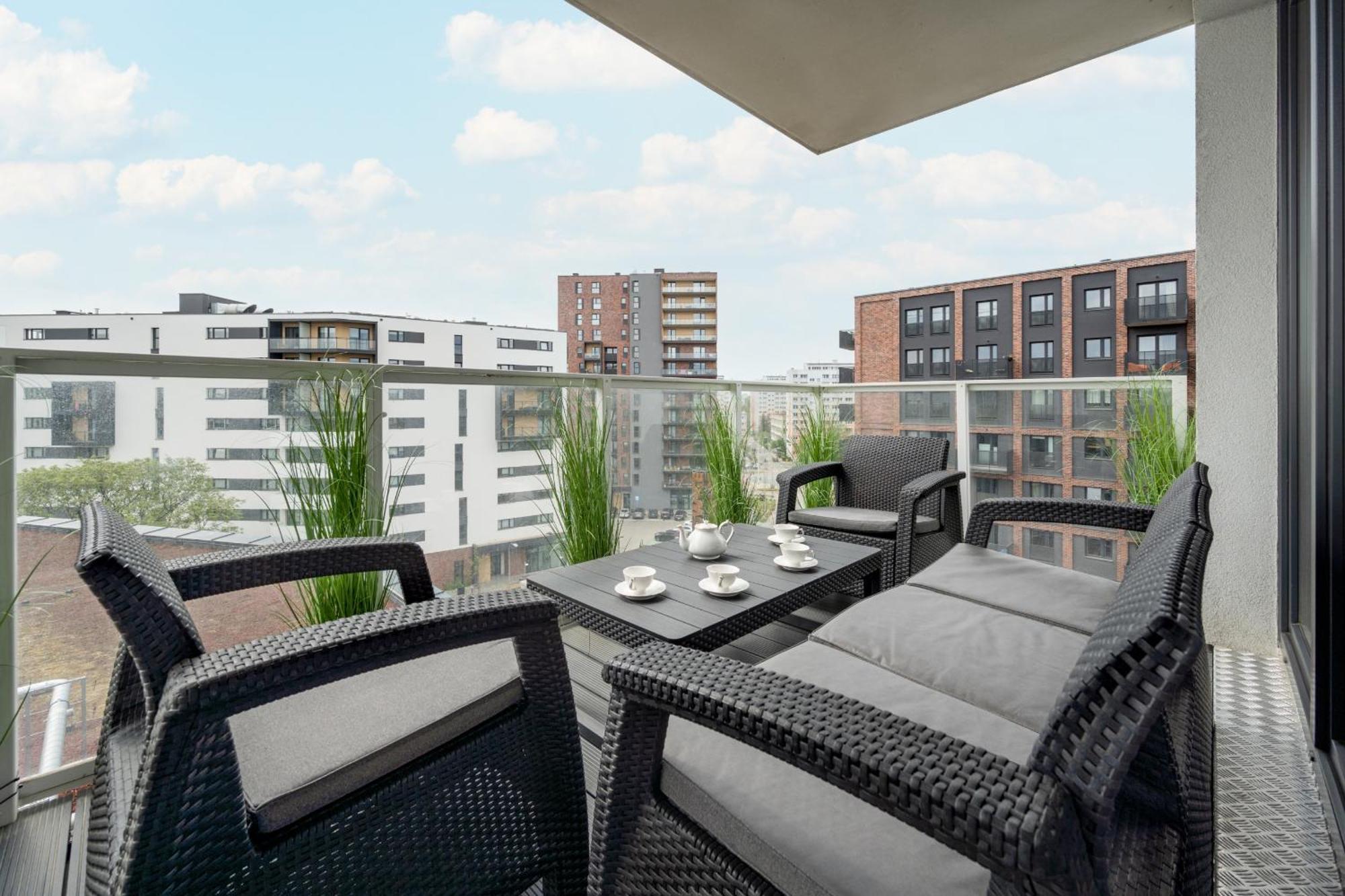 Luksusowy Apartament Z 3 Sypialniami, Klimatyzacja, Parkingiem I Biurkiem We Wroclawiu By Renters Prestige Exteriör bild